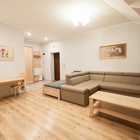 Wonderful Flat On City Center Uzjhorod Eksteriør billede